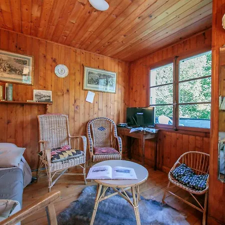 Montroc Chalet Sleeps 6 Chalet *