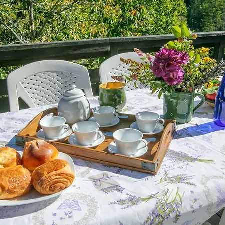 Montroc Chalet Sleeps 6 Chalet *