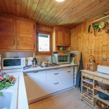 Montroc Chalet Sleeps 6 *