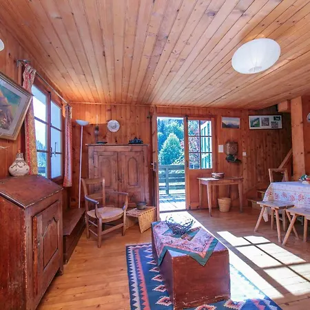 Chalet Montroc Chalet Sleeps 6 *