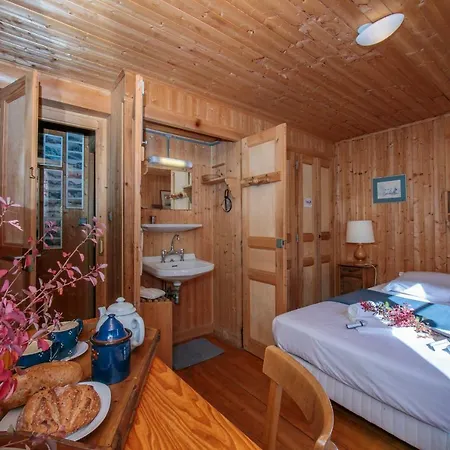 Chalet Montroc Chalet Sleeps 6