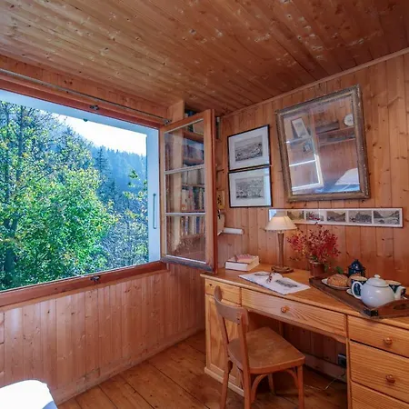 Montroc Chalet Sleeps 6 * Chamonix